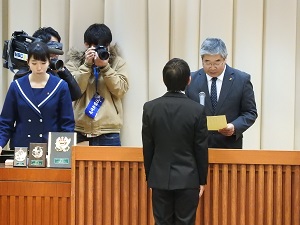 齋藤くん表彰　写真